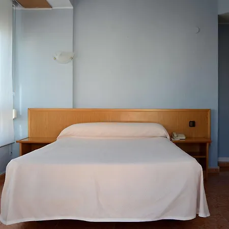 Ξενοδοχείο Cervantes 2*